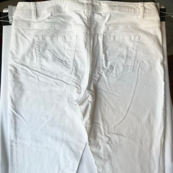Lane Bryant Crop Genius Fit Women Denim Straight Leg Jeans size 20, White - Picture 11 of 12